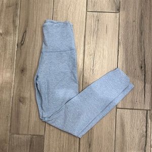 Beyond Yoga light blue spacedye leggings XS